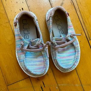 Hey dudes toddler size 6